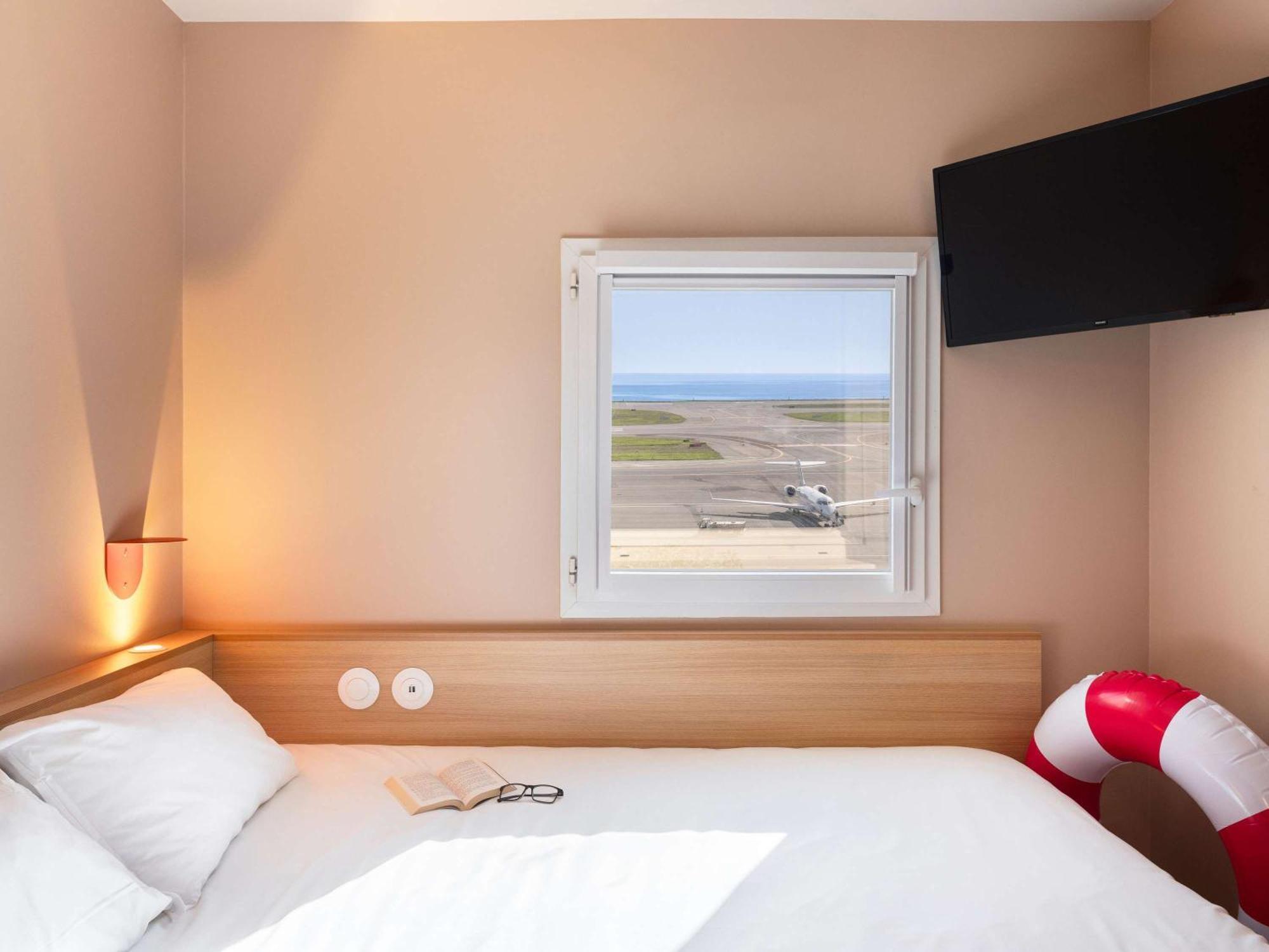 Greet Hotel Nice Aeroport Promenade Des Anglais Ngoại thất bức ảnh